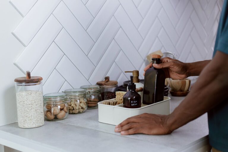 How to Make Your Kitchen Counters Clutter-Free in 7 Easy Steps